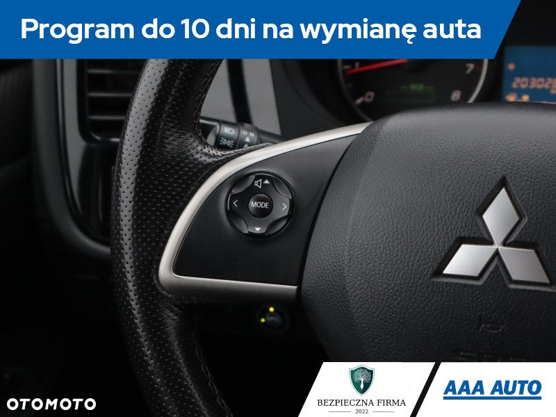 Mitsubishi Outlander - 19