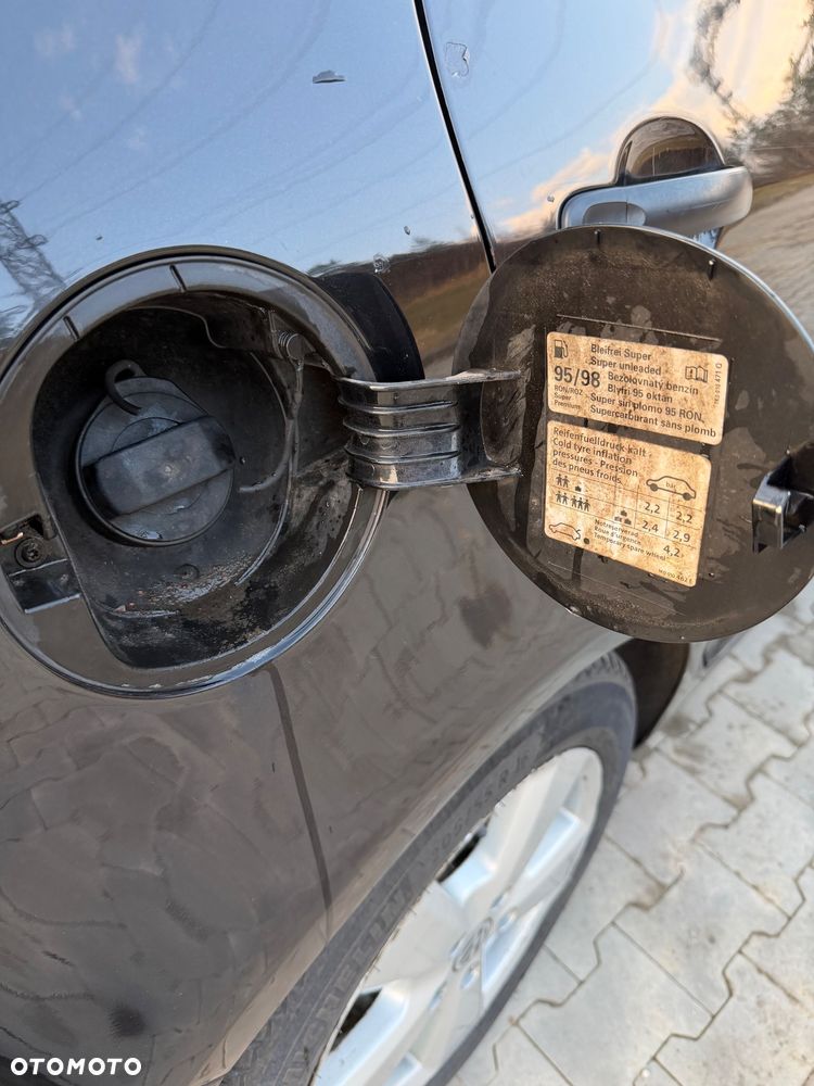 Volkswagen Golf 1.6 FSI Trendline - 30