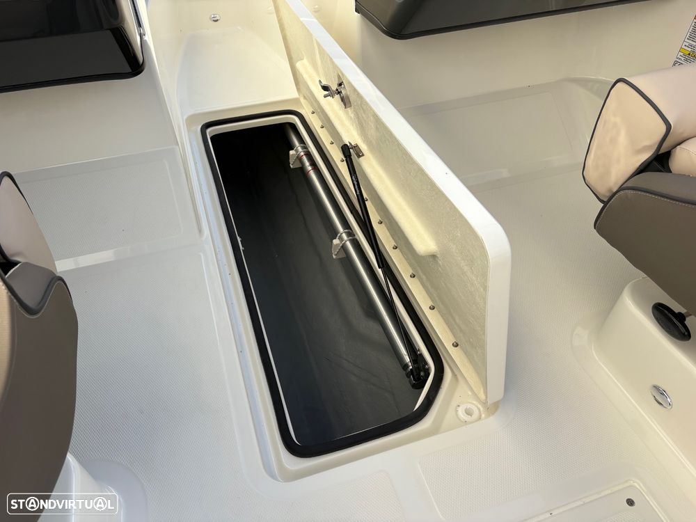 Bayliner V20 OB - 28