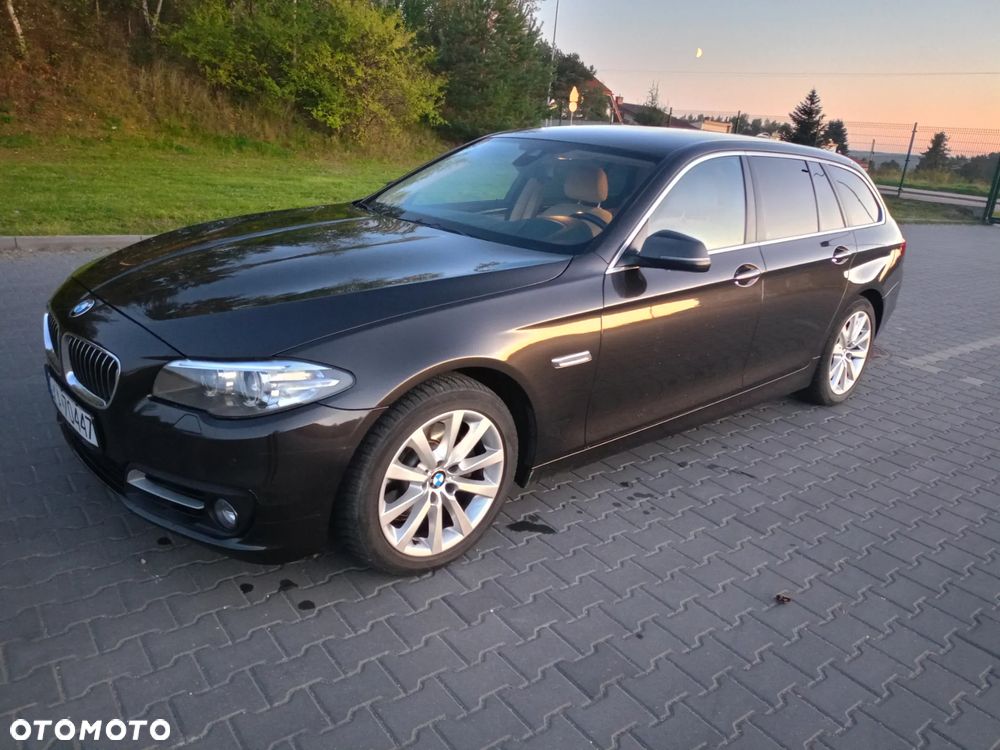 BMW Seria 5 520d xDrive - 10
