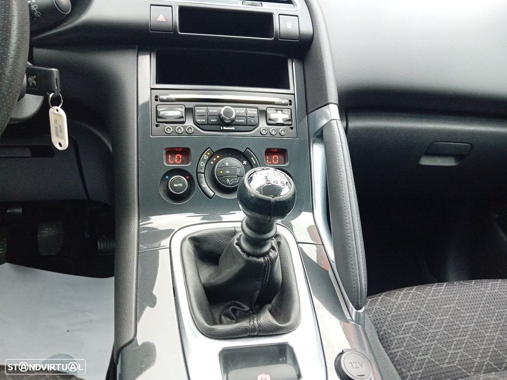 Peugeot 3008 1.6 BlueHDi Style - 11