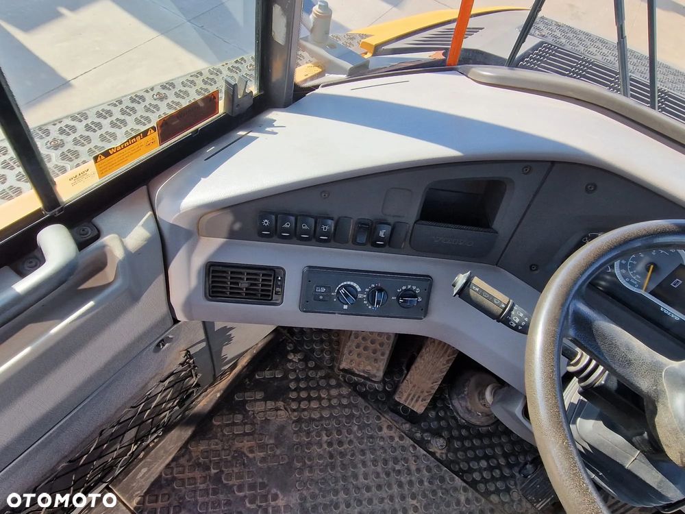 Volvo A30F - 21