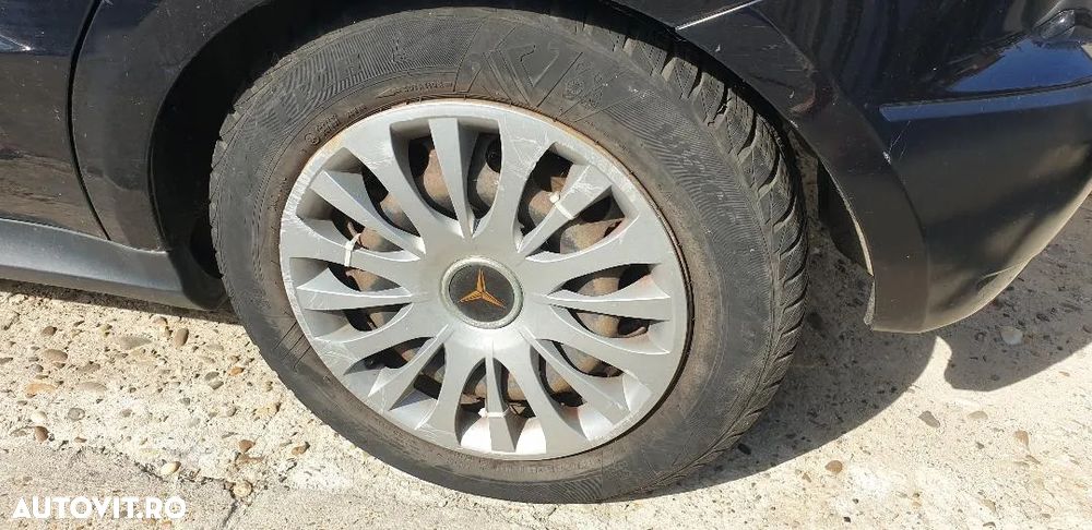 Mercedes-Benz A 160 CDI Autotronic - 13