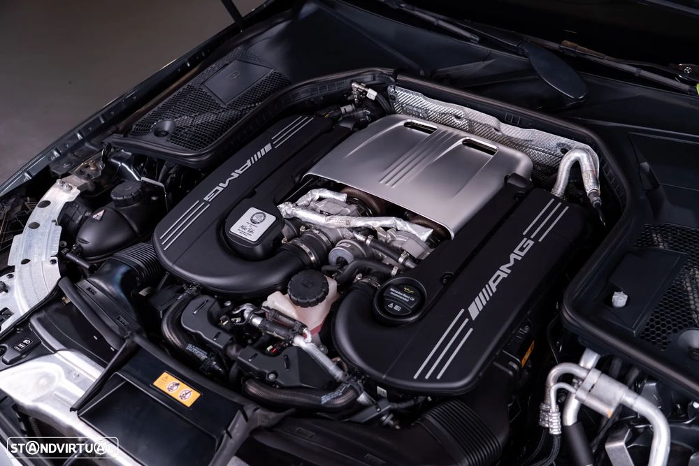 Mercedes-Benz C 63 AMG S - 8