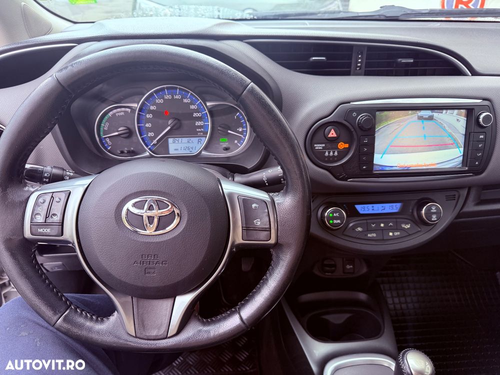 Toyota Yaris - 9