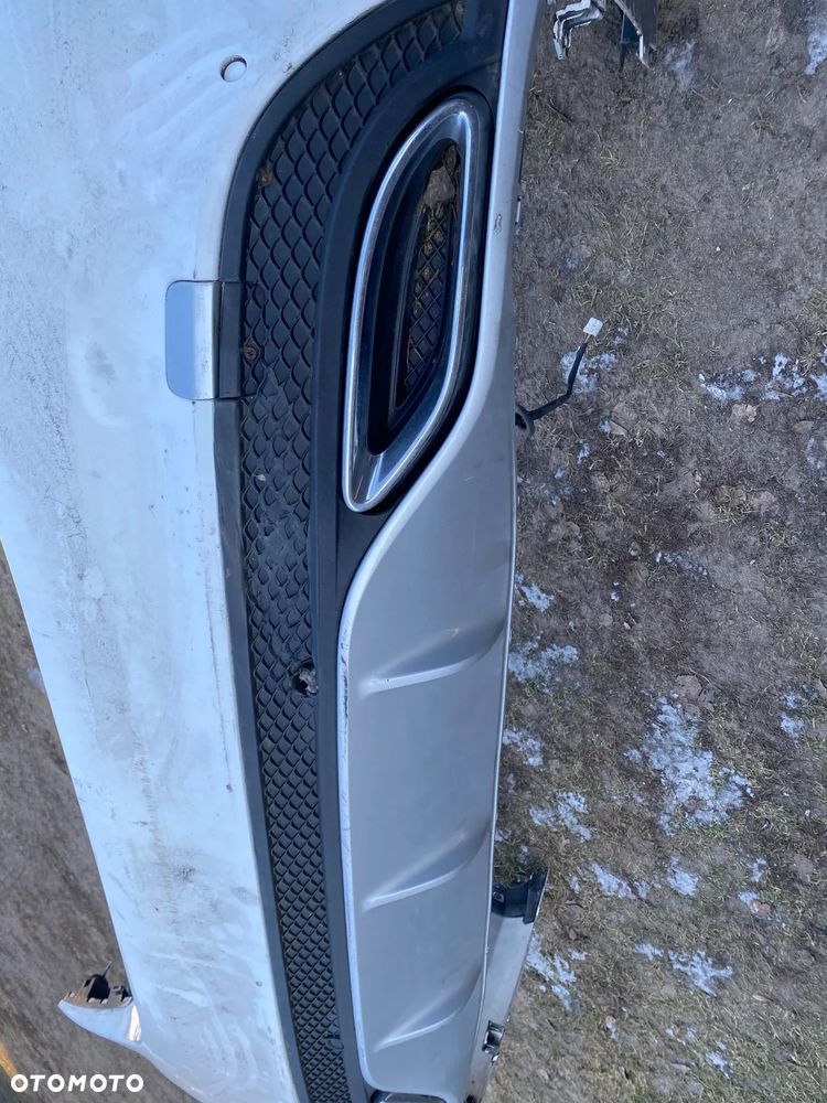 MERCEDES 205 amg kpl.zderzak z czujnikami kolor 149 - 6