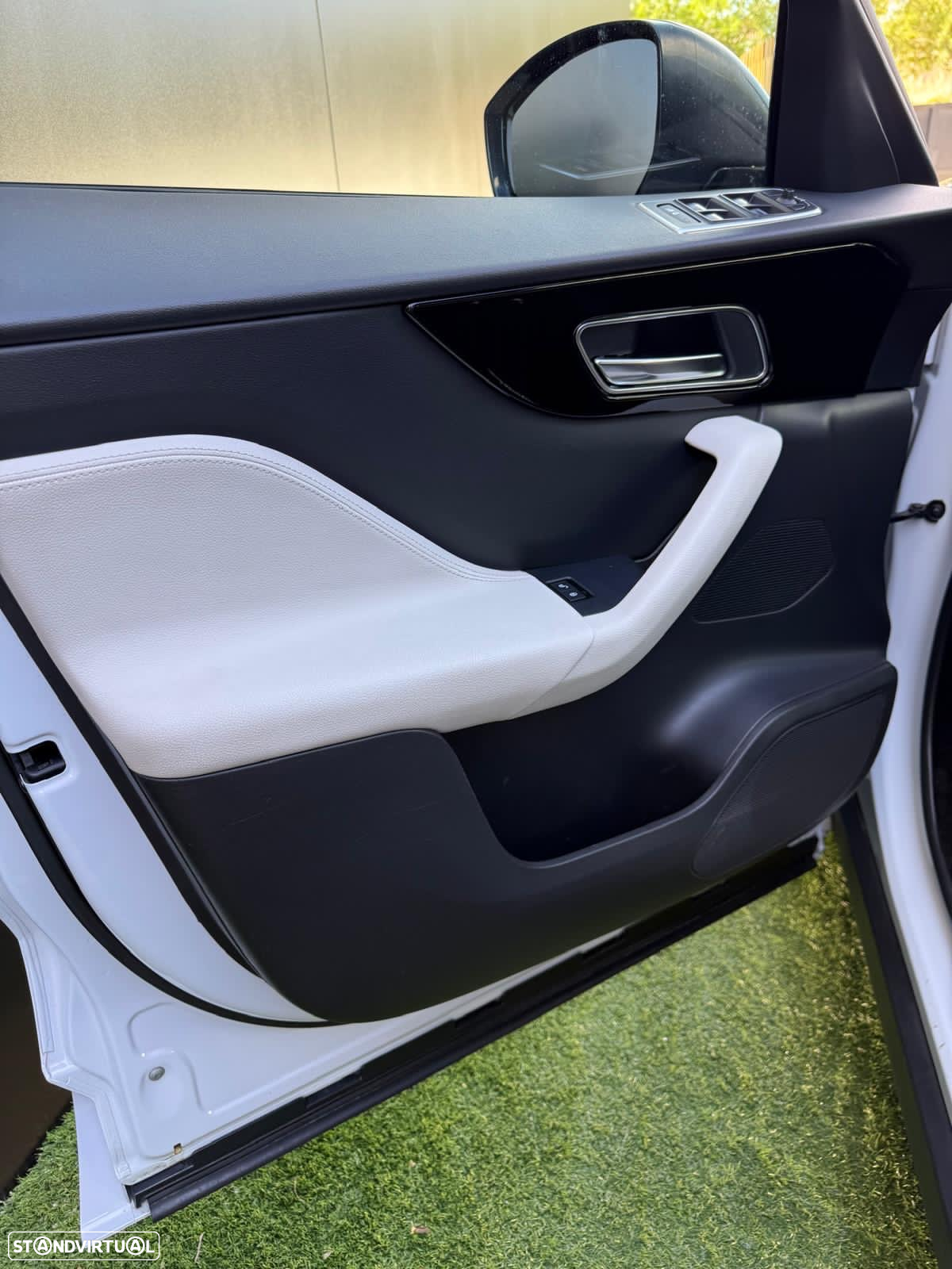 Jaguar F-Pace 2.0 i4D R-Sport Aut. - 16