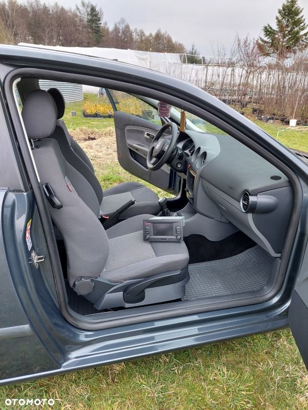 Seat Ibiza SC 1.4 16V Style - 9