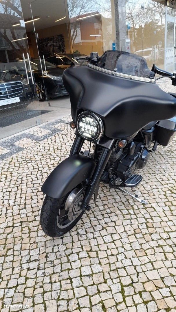Harley-Davidson FLH X Street Glide - 1