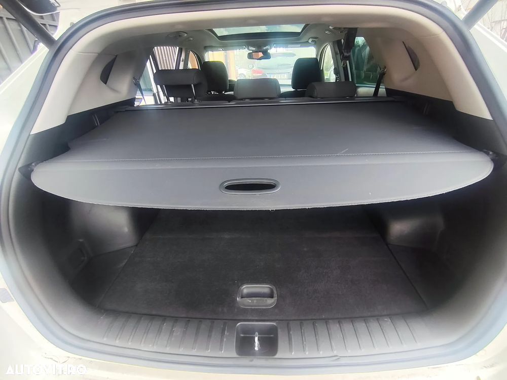 Hyundai Tucson 2.0 CRDI 4WD 8AT Premium - 29