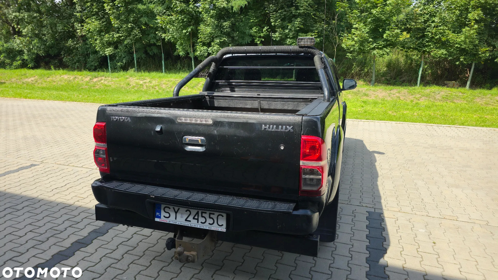 Toyota Hilux 2.5 D-4D SR - 11