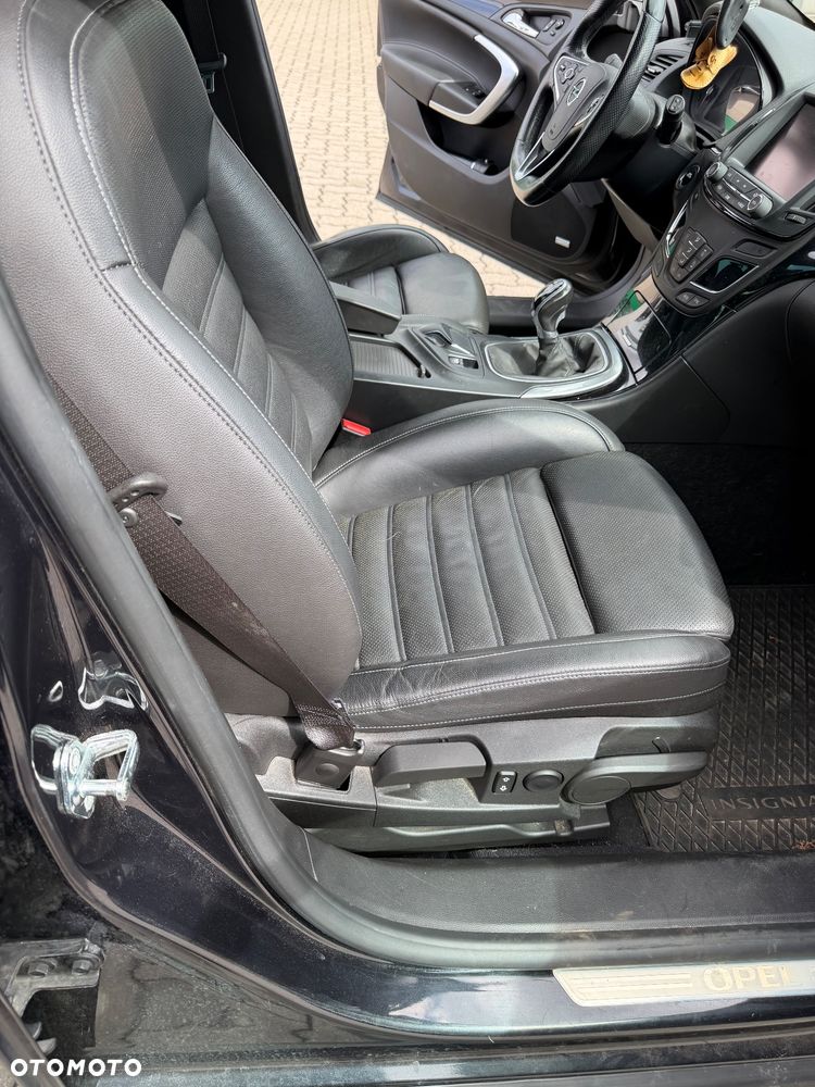 Opel Insignia - 22