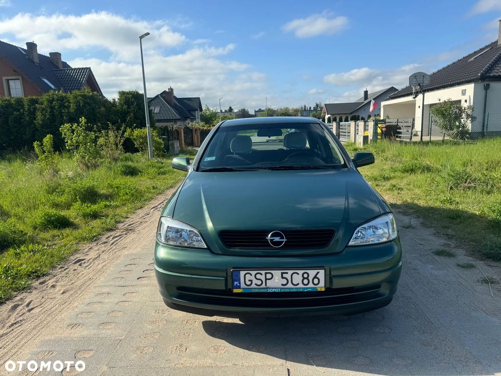 Opel Astra - 2