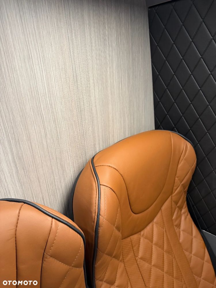 Mercedes-Benz Sprinter - 26