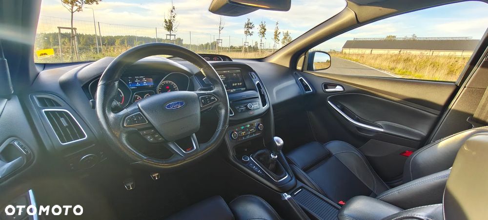 Ford Focus 2.0 TDCi ST-2 - 21
