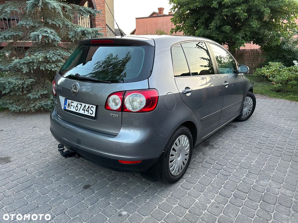 Volkswagen Golf Plus - 10