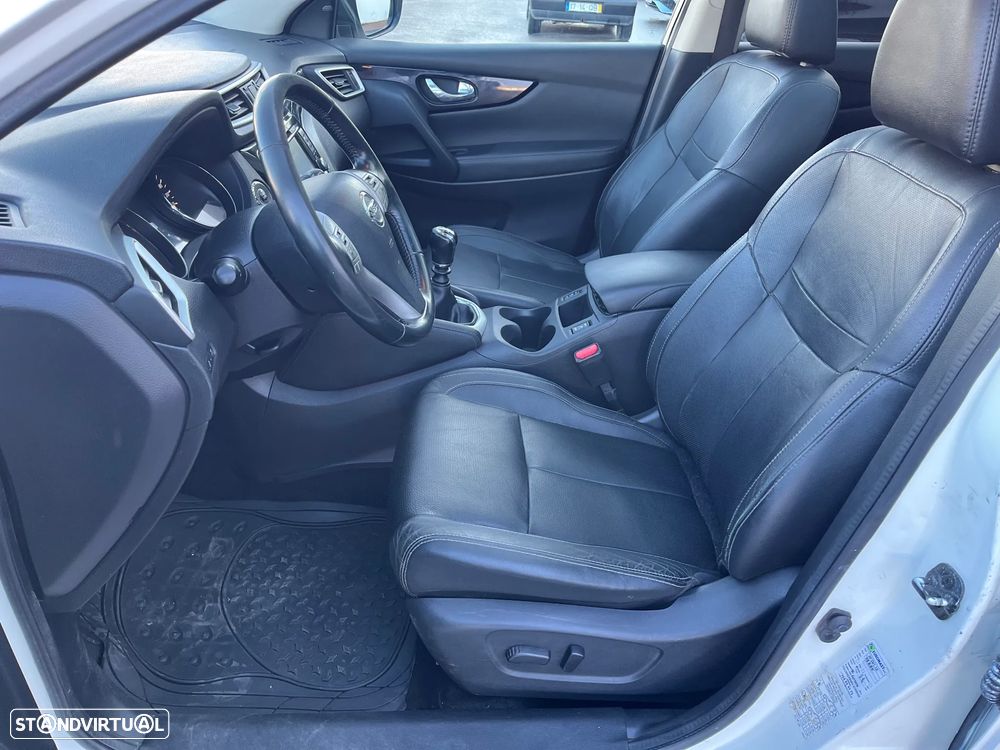 Nissan Qashqai 1.6 dCi Tekna Premium Pele S Alcantara 4x4i - 11