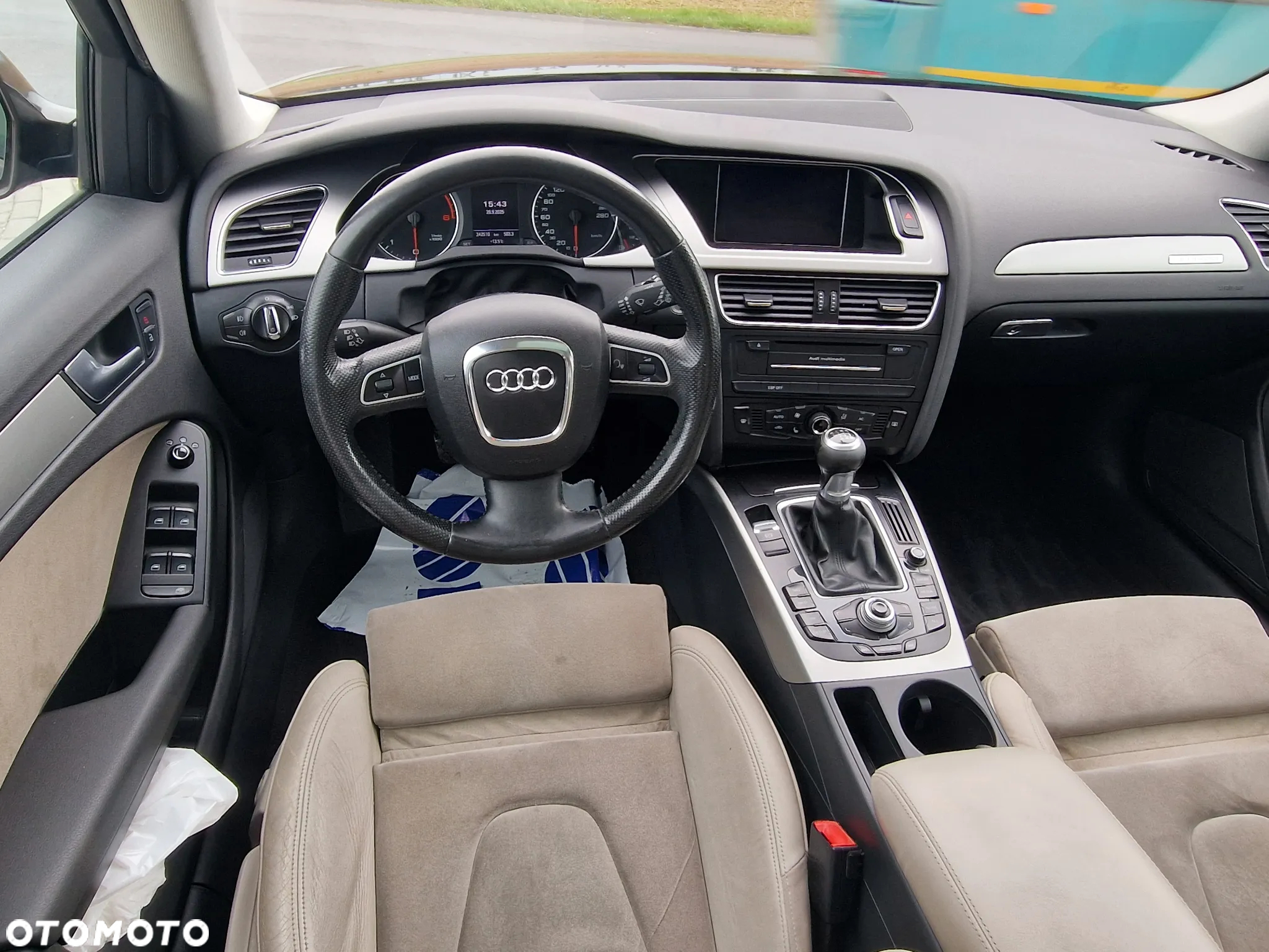 Audi A4 Allroad 2.0 TDI Quattro - 23
