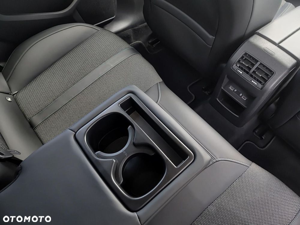 Peugeot 308 1.2 PureTech GPF Allure Pack S&S EAT8 - 21