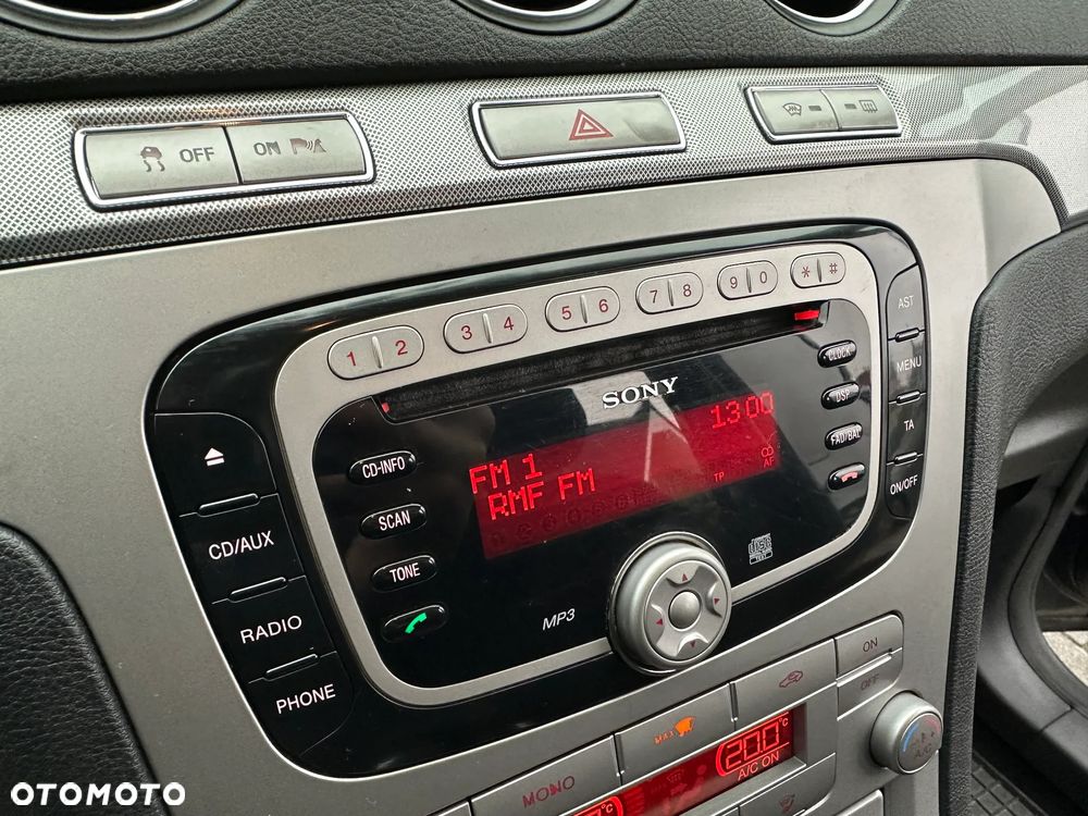 Ford S-Max 2.0 TDCi DPF Ambiente - 20