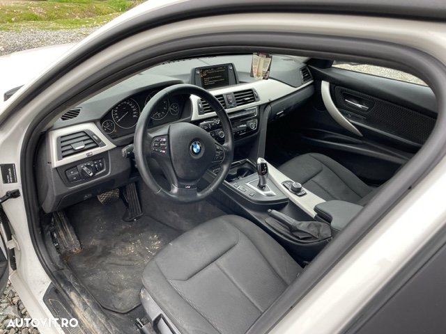 Dezmembrez BMW 318 D Model F30 F31 an 2016 - 7
