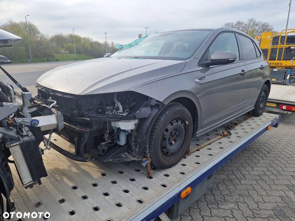 Volkswagen Polo 1.5 TSI Highline DSG - 1