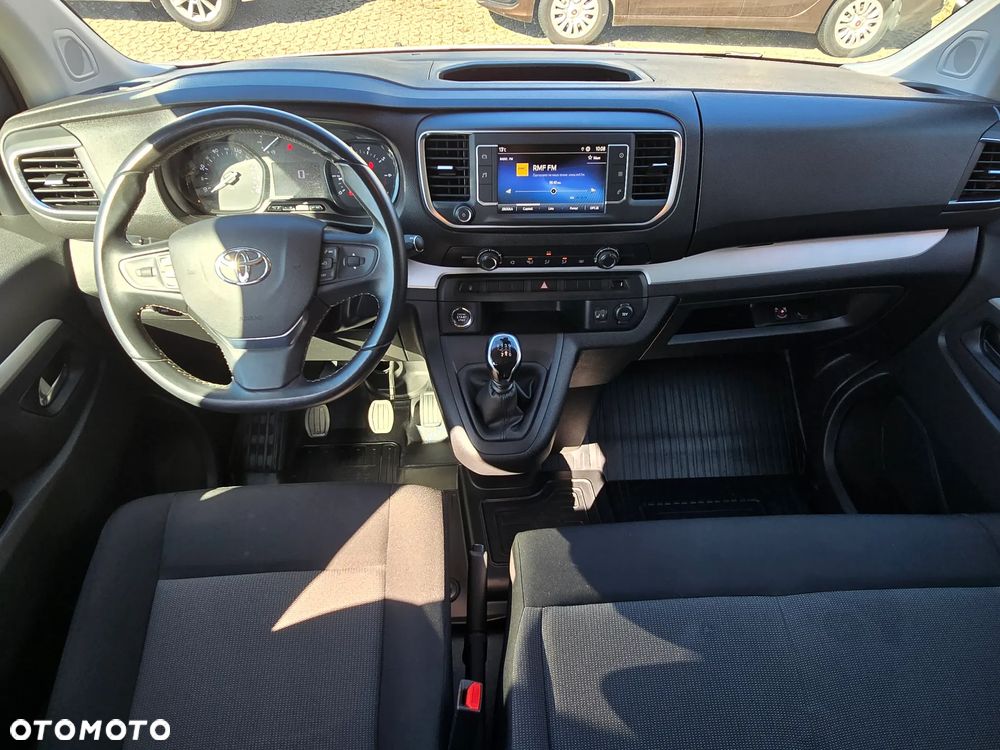 Toyota Proace Verso - 23