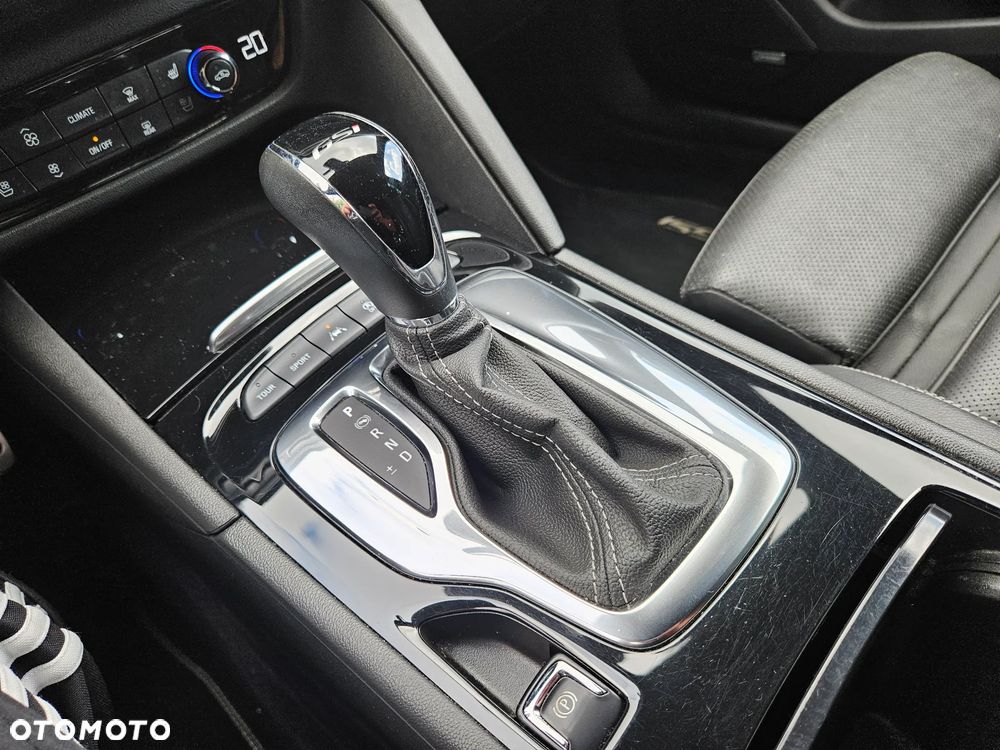 Opel Insignia 2.0 BiTurbo D 4x4 Automatik GSI - 37