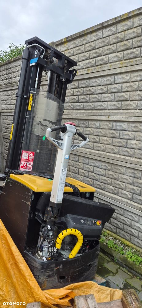 Paleciak Cat Caterpillar wysokiego składowania NSP16n2I  baterie trakcyjne 24v - 1