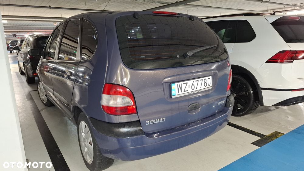 Renault Scenic - 10