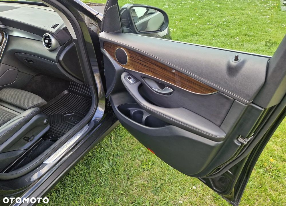 Mercedes-Benz GLC 200 d 4Matic 9G-TRONIC AMG Line - 6