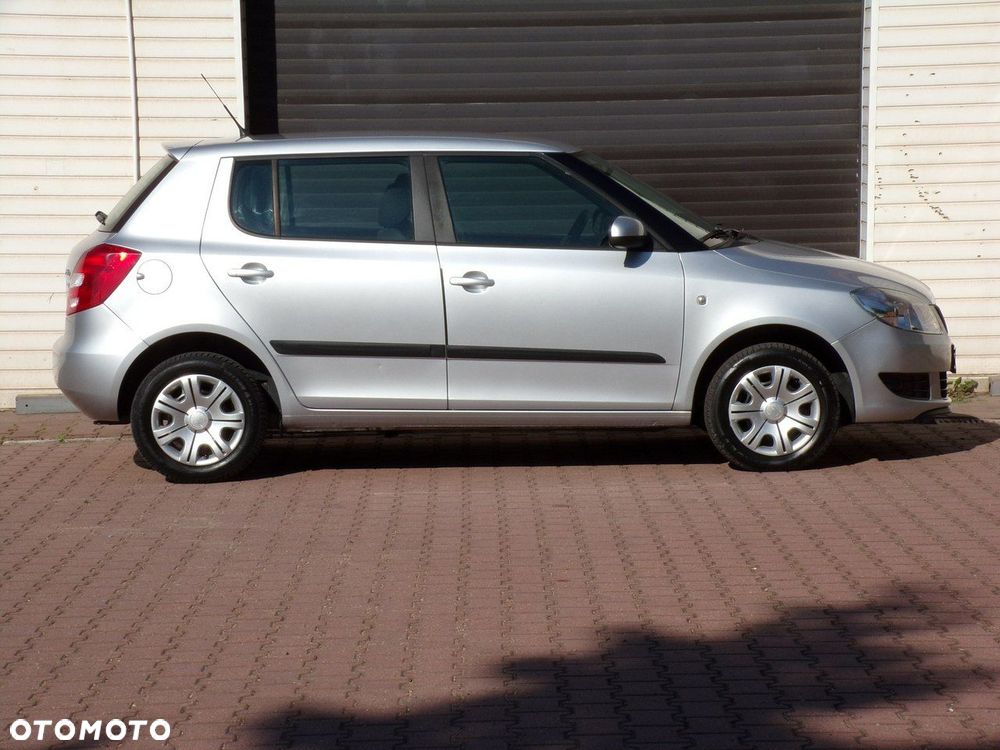 Skoda Fabia - 4
