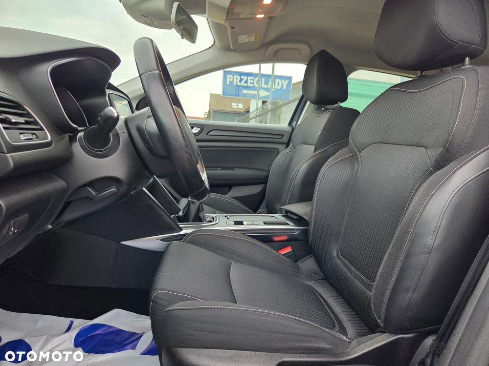 Renault Megane 1.5 Blue dCi Intens - 33