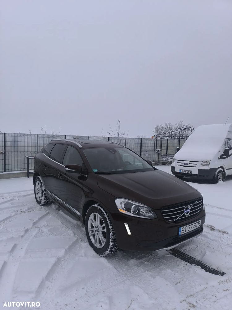 Volvo XC 60 D5 AWD Geartronic Summum - 3