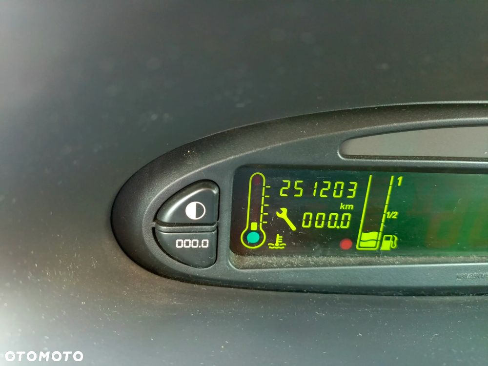 Citroën Xsara Picasso - 10