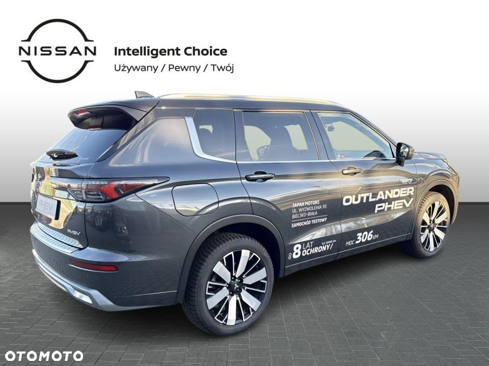 Mitsubishi Outlander - 4