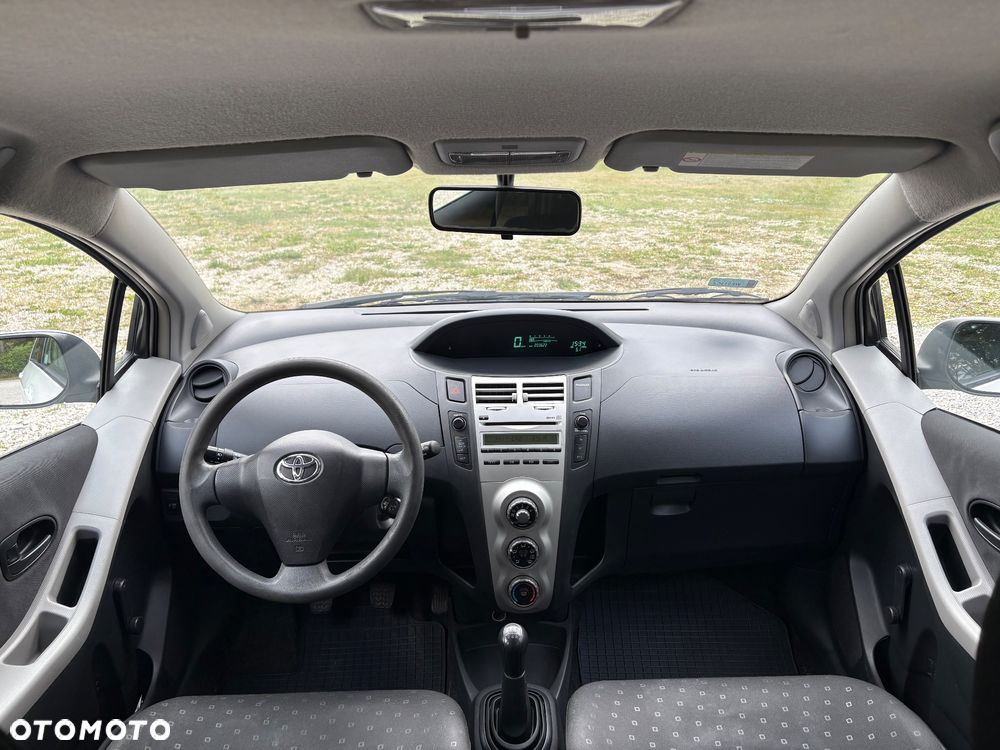 Toyota Yaris 1.0 Luna A/C - 7
