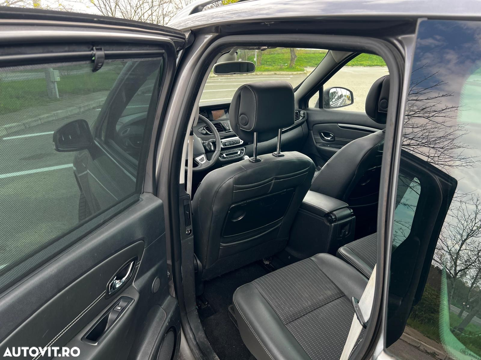 Renault Grand Scenic dCi 130 FAP Start & Stop Bose Edition - 18