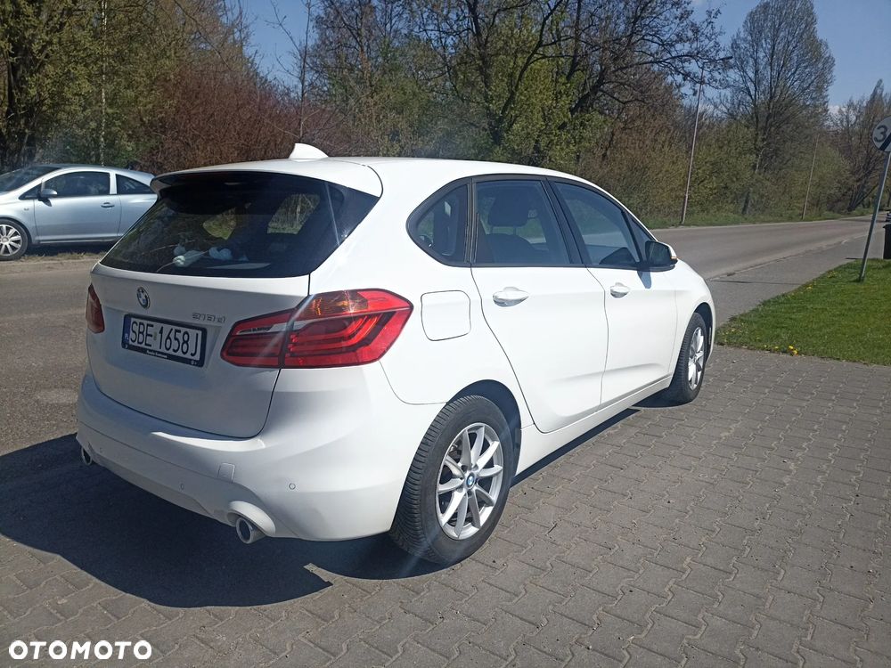 BMW Seria 2 218d - 28