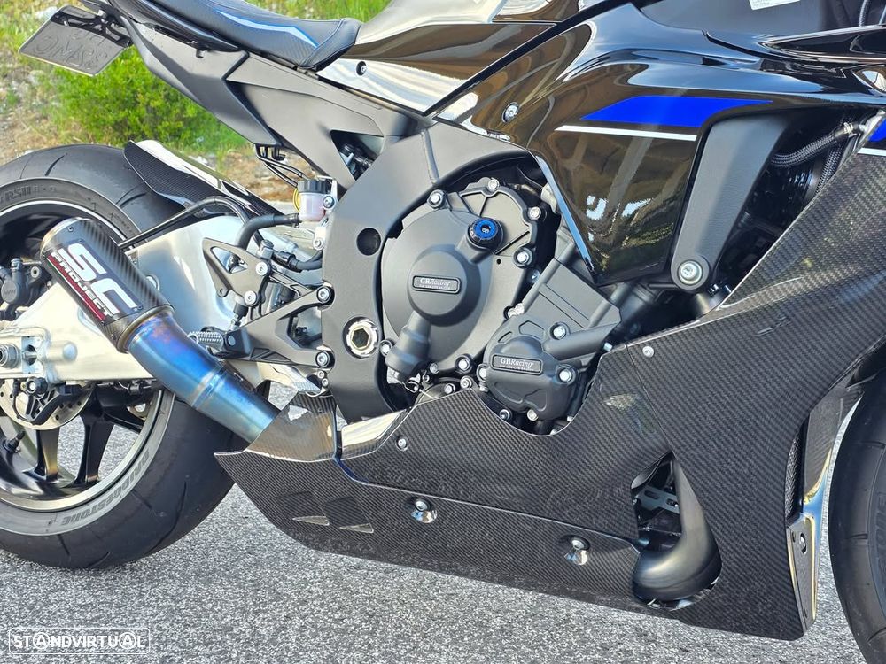 Yamaha YZF R1M - 3