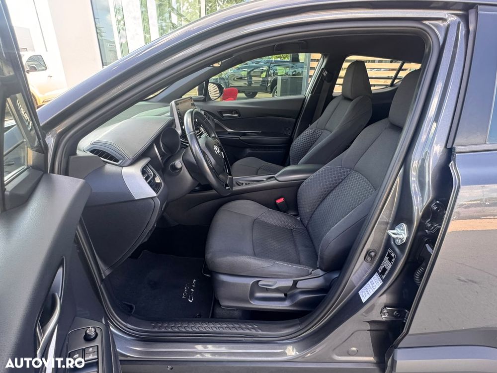 Toyota C-HR 1.8 HSD 122 CP 4x2 CVT Core - 12