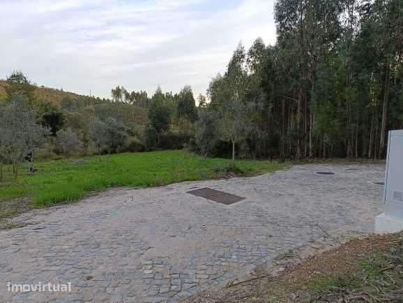 Casa de campo e terreno - Grande imagem: 2/4