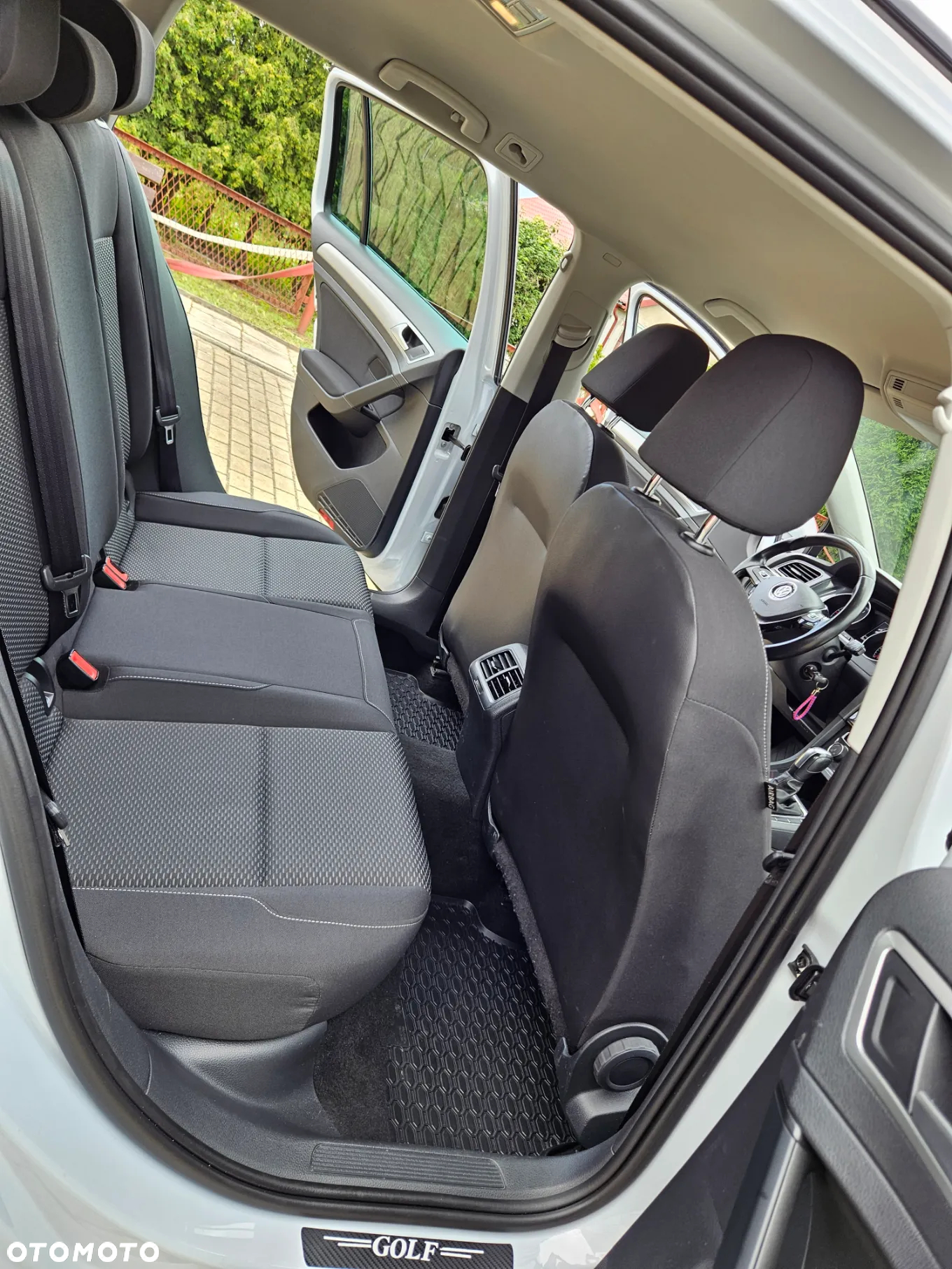 Volkswagen Golf VII 1.6 TDI BMT Comfortline DSG - 30