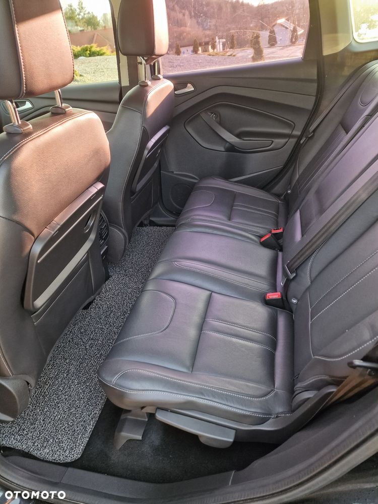 Ford Kuga 2.0 TDCi 4x4 SYNC - 36