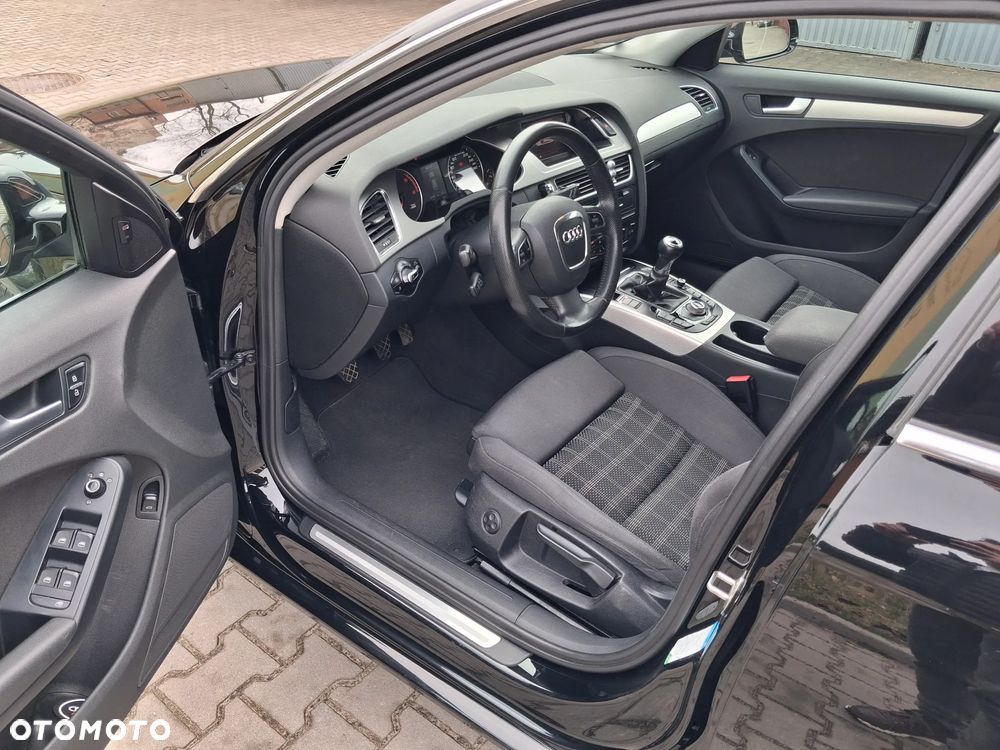 Audi A4 Avant 2.0 TDI DPF Attraction - 11