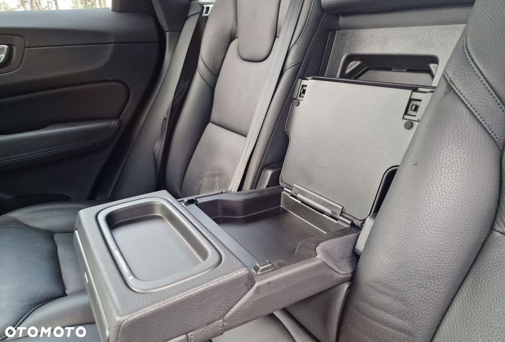 Volvo XC 60 - 29