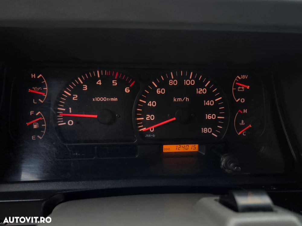 Toyota Land Cruiser - 15