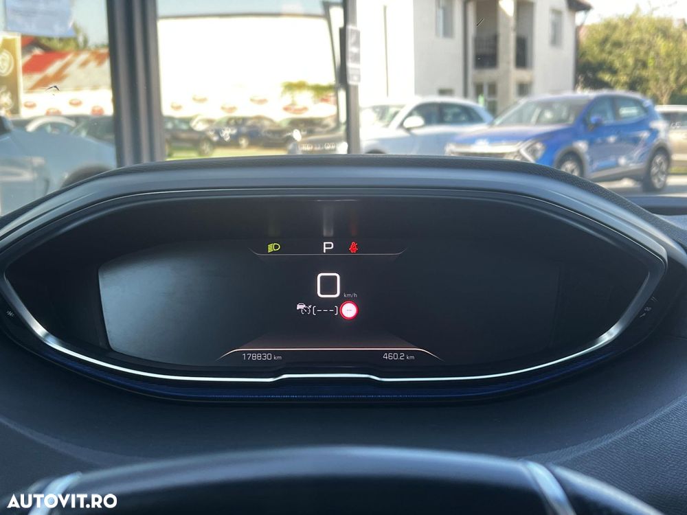 Peugeot 3008 PureTech 130 Stop & Start GPF EAT8 GT - 28