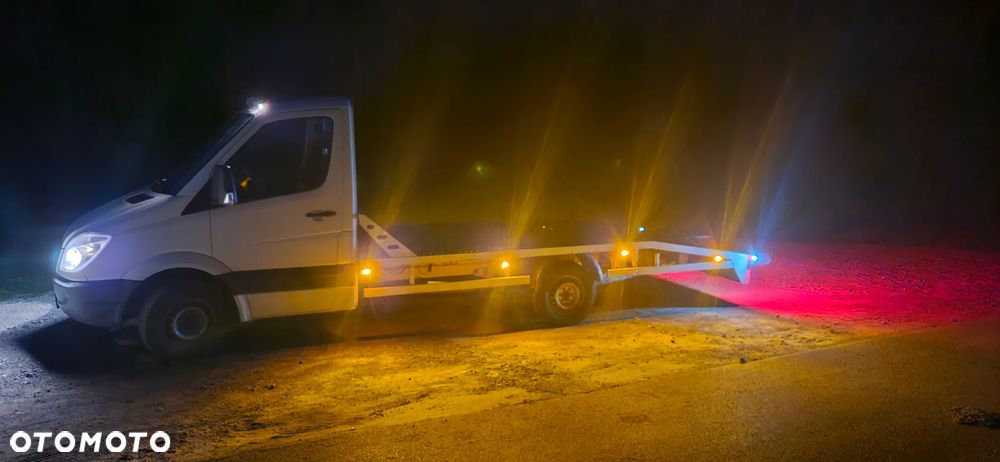 Mercedes-Benz Sprinter - 22