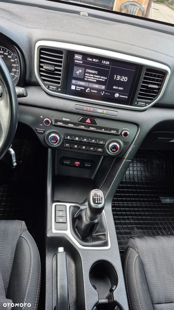 Kia Sportage - 16